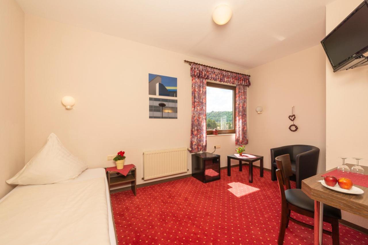 Hotel Restaurant Haesfeld Uberherrn Bagian luar foto