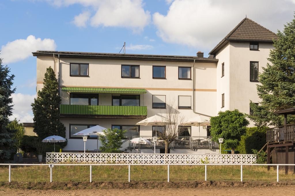 Hotel Restaurant Haesfeld Uberherrn Bagian luar foto